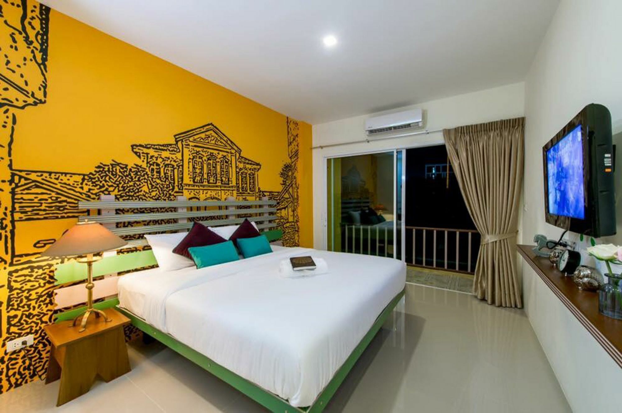 The Pho Thong Phuket Hotel Екстериор снимка